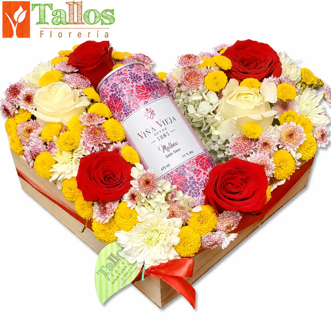 corazón floral con vino para regalar detalle elegante y romántico con delivery de flores en Lima