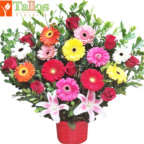 florero con abundantes gerberas de colores para regalo o eventos delivery de flores en Lima