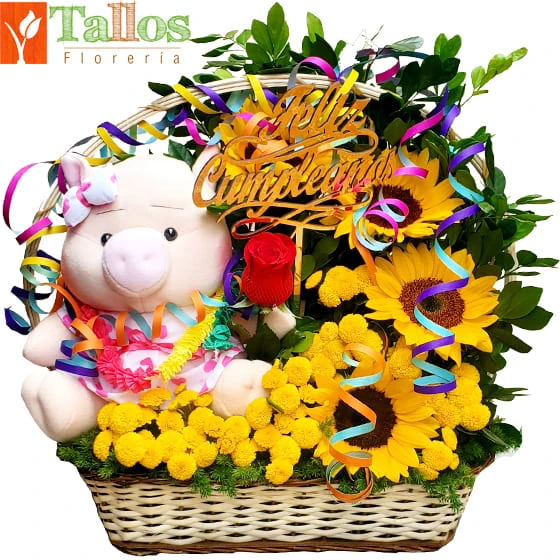 canasta de cumpleaños con flores para regalo especial delivery de flores en Lima