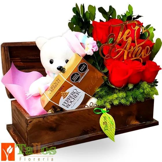 baúl te amo de rosas para regalo romántico envío de flores en Lima